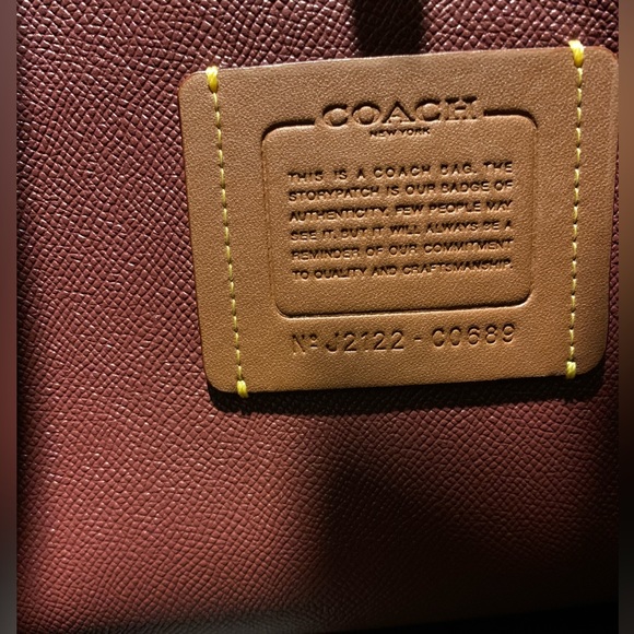 Coach Willow Tote 13.5’’L X10.75’’H X 5.5’’ Deep, handle 11’’ - Picture 6 of 12